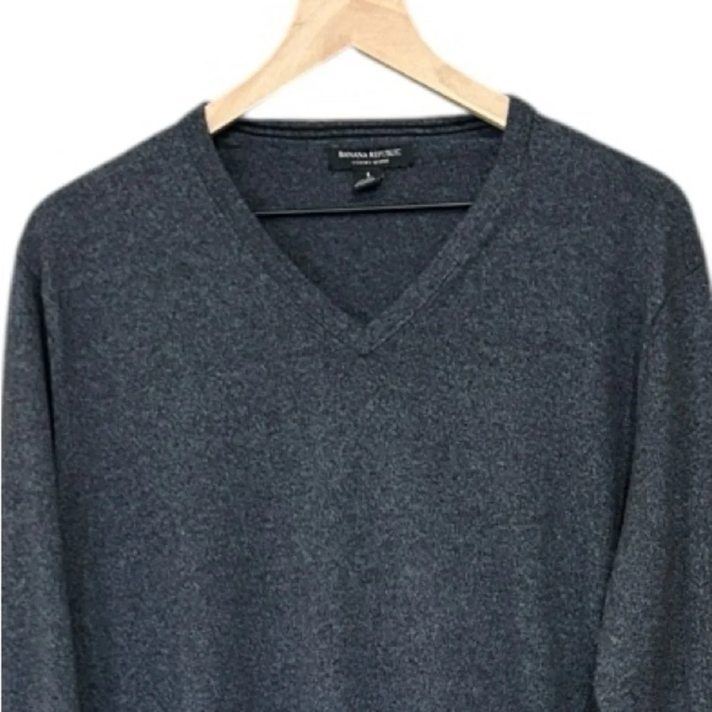 Banana Republic Grey Luxury Blend V-Neck Pullover Sweater Men’s Large